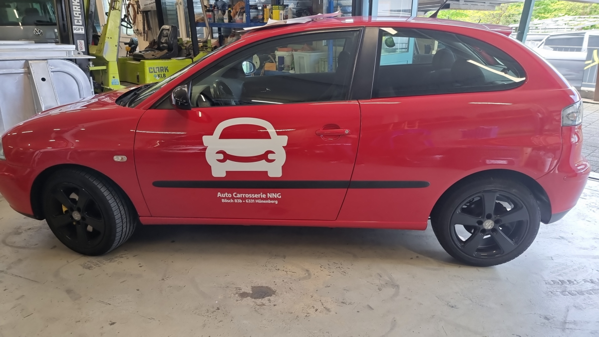 Unique Label Seat Werbebeschriftung